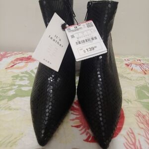 Zara NWT Woman's Crocodile Pattern Leather Ankle Booties